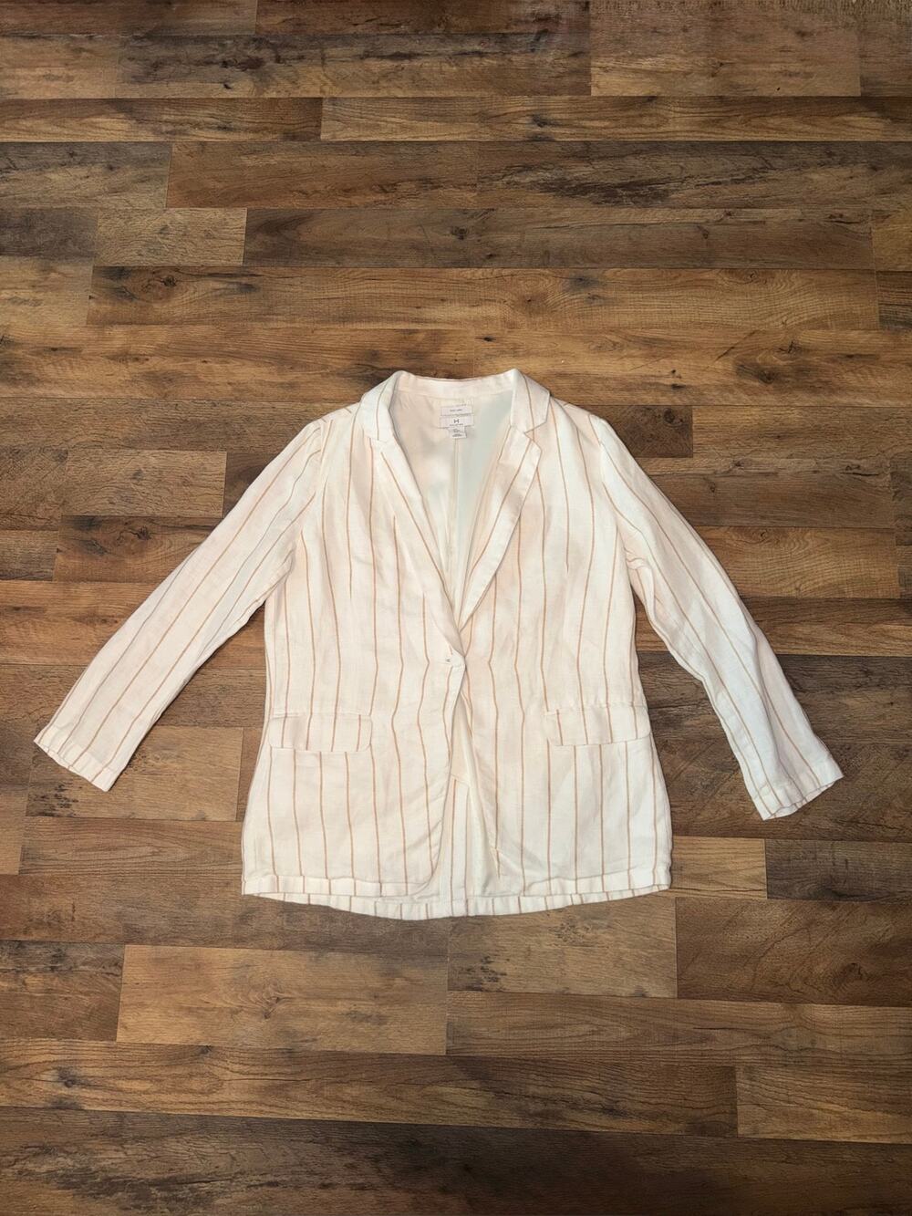 Halston women’s linen blazer pin striped blazer